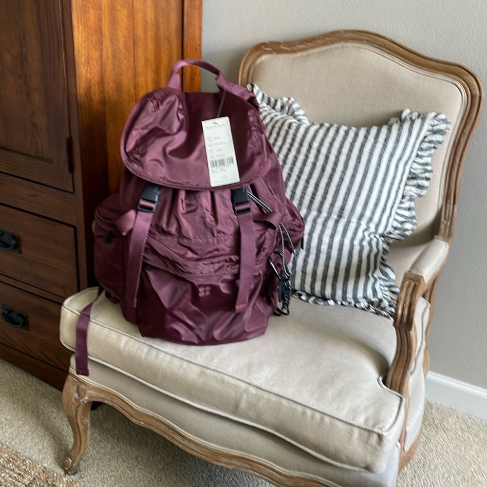 Sweaty Betty backpack 🆕 in burgundy color